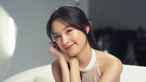 Understanding the Signs That Someone Likes You